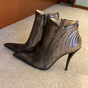 LORENZI leather ankle boots size 7